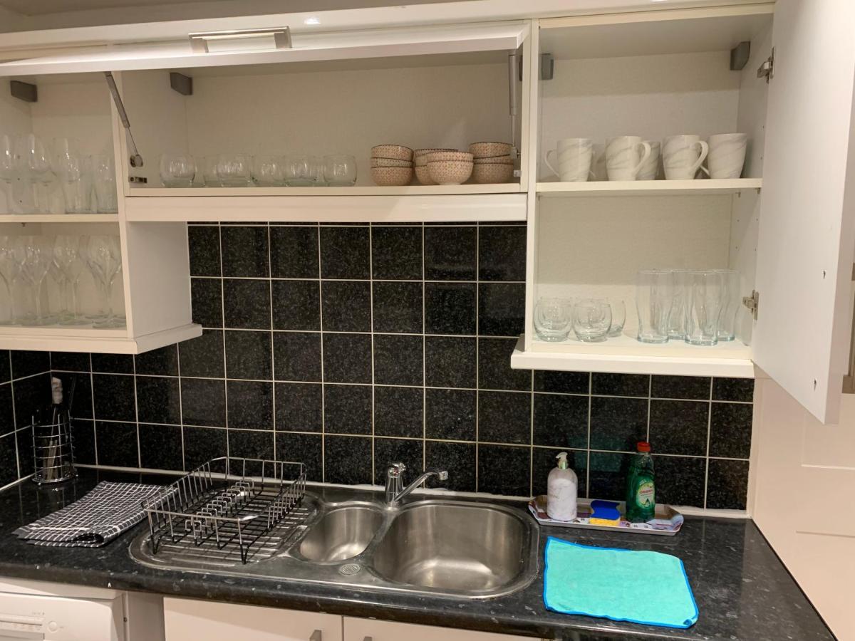 Fantastic Villa Bournemouth - Spa, Parking, Garden Экстерьер фото