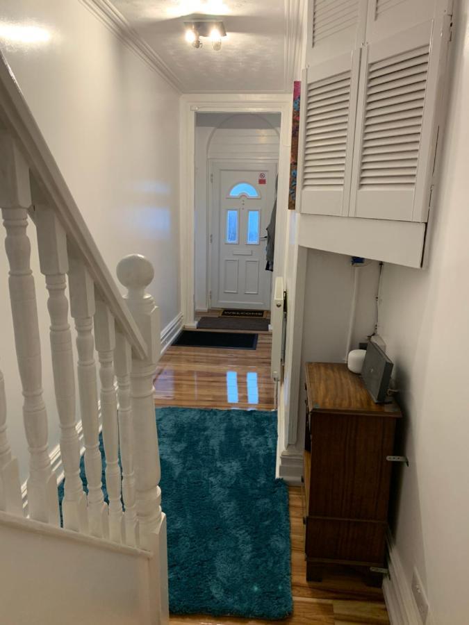 Fantastic Villa Bournemouth - Spa, Parking, Garden Экстерьер фото