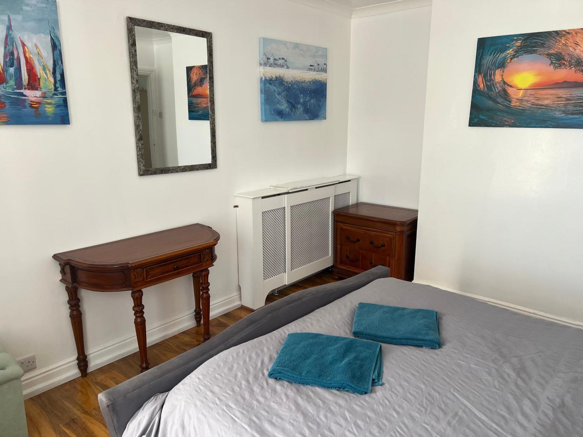 Fantastic Villa Bournemouth - Spa, Parking, Garden Экстерьер фото